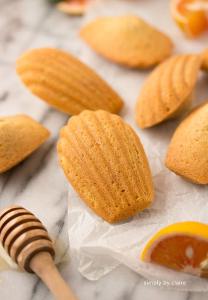 【Mum,Mum Steamed Buns and Delicious Food】 Let's get together and eat delicious food! Book gift box room temperature series