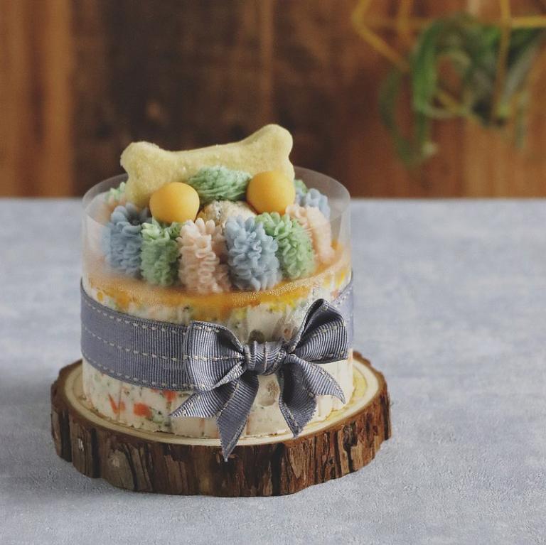 4吋狗狗肉球蛋糕